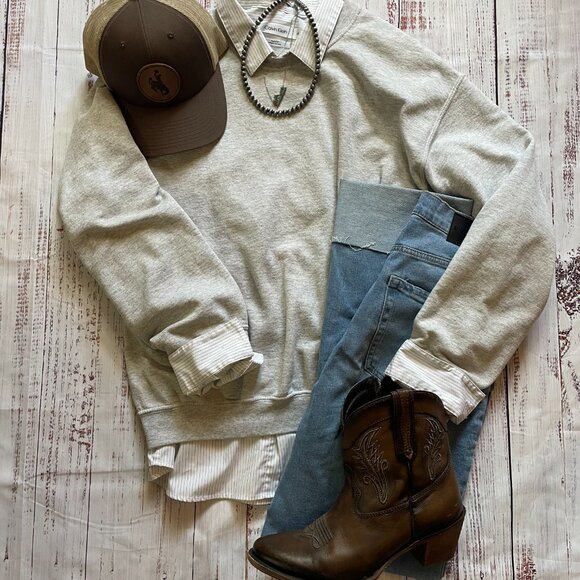 Calvin Klein | Oversized White Button-up w/Small Black Stripes | L - Picture 5 of 5